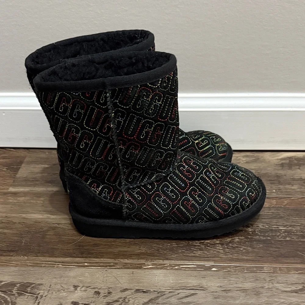 UGG Kids‎ Black Boots with Rainbow Logo